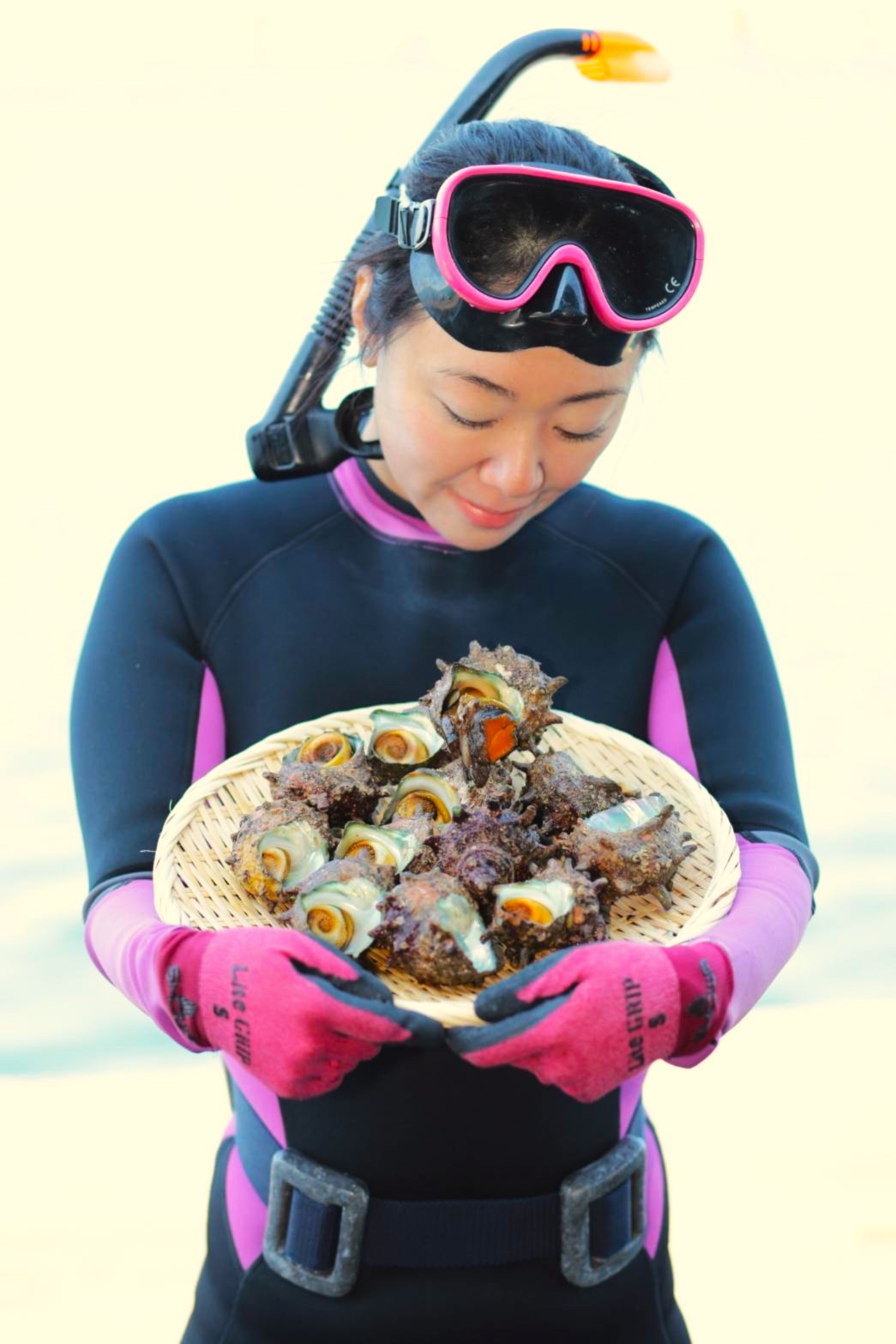 02003朝獲れサザエ(160g)(真空冷凍)