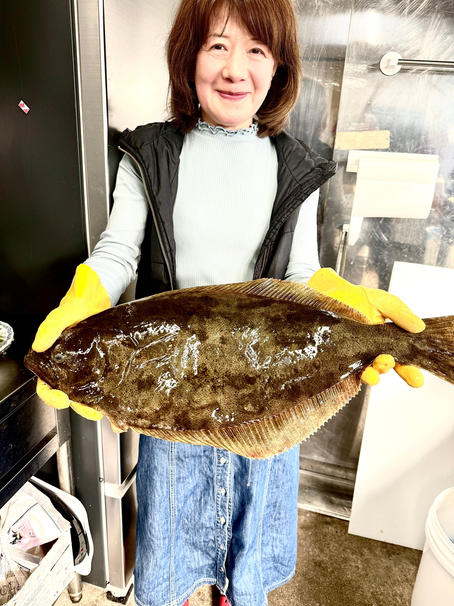 02007津軽海峡天然ヒラメ（300UP切り身冷凍）