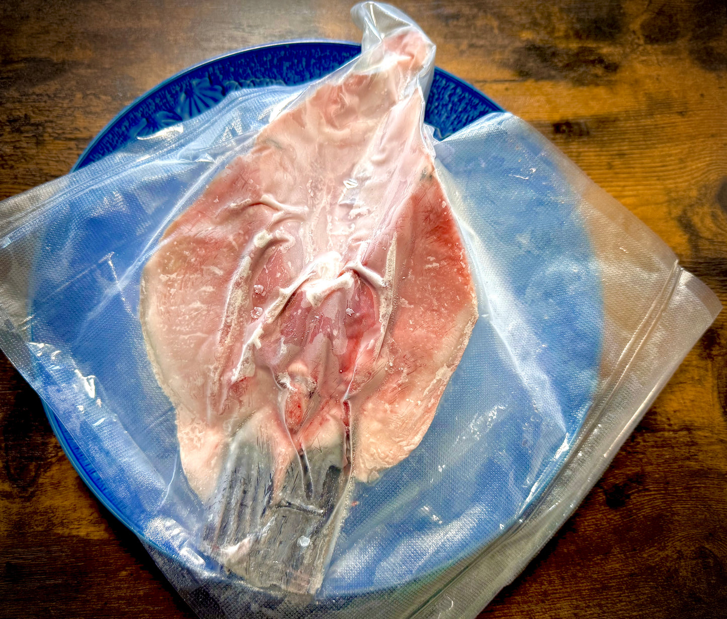 02012海峡クロマグロ腹カマ７００ｇ（真空冷凍）