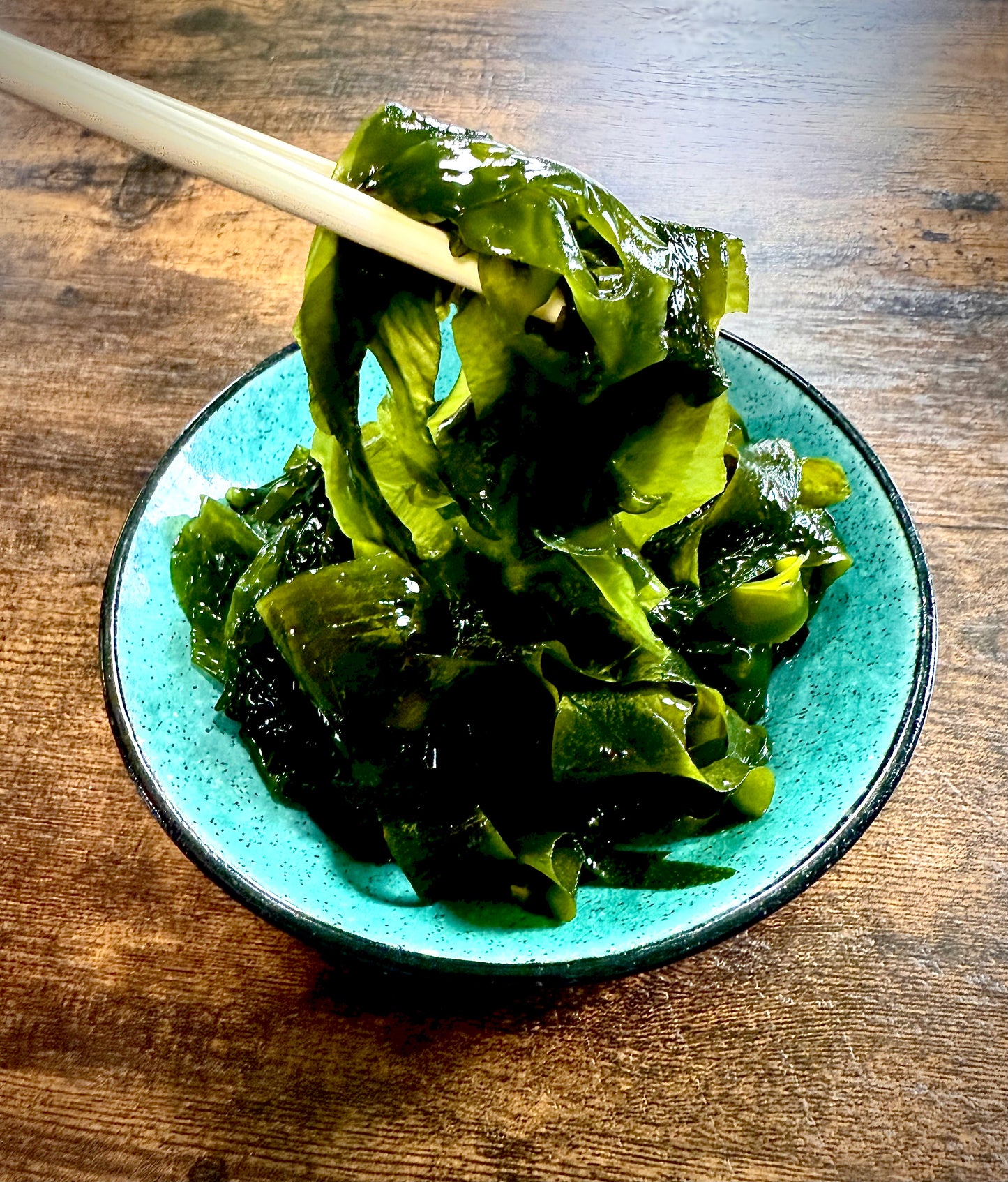 22006小泊つるとろワカメ（200ｇ×3パック）（真空冷凍）