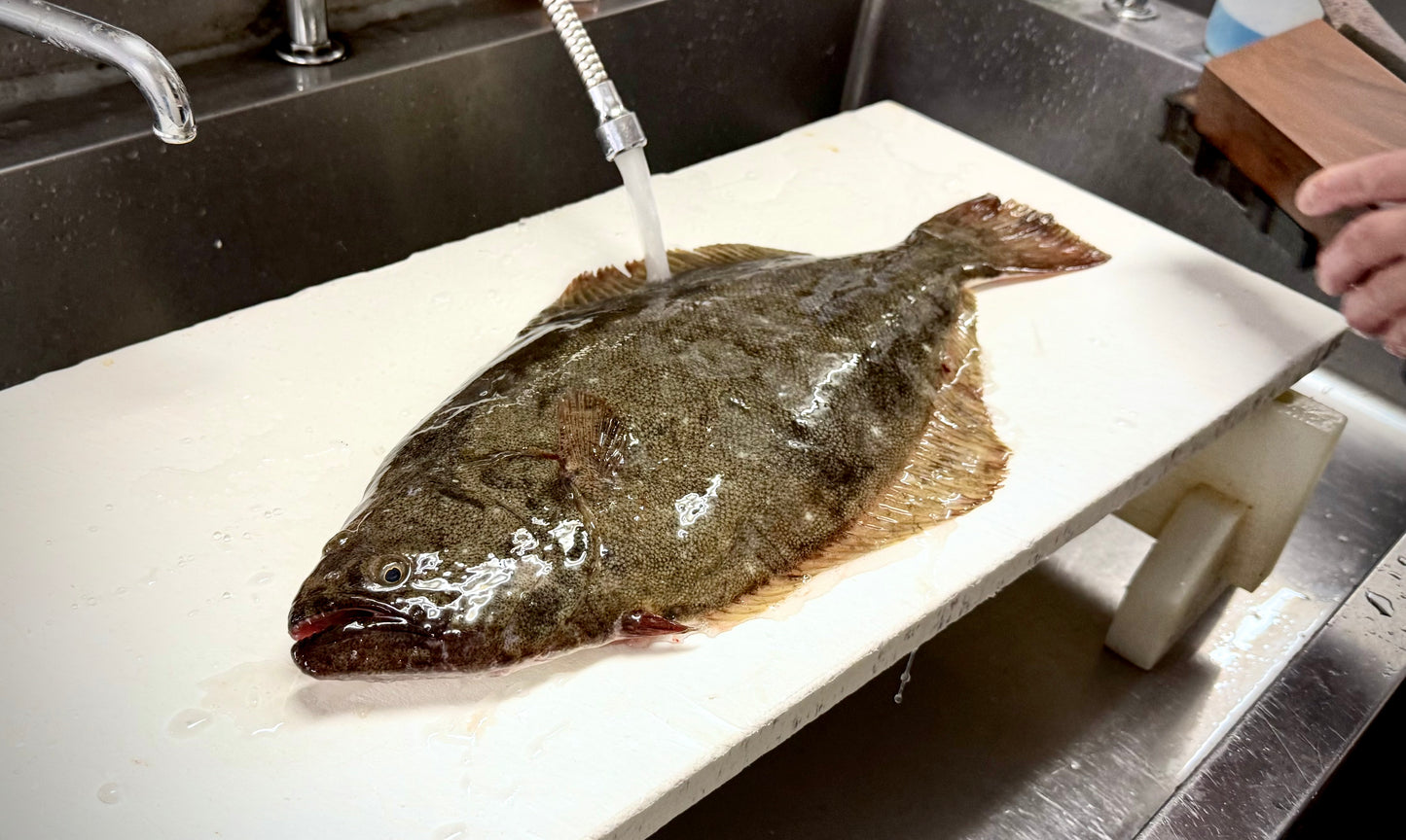 02007青森外ヶ浜沖の真冬の天然ヒラメ（400ｇ切り身冷凍）