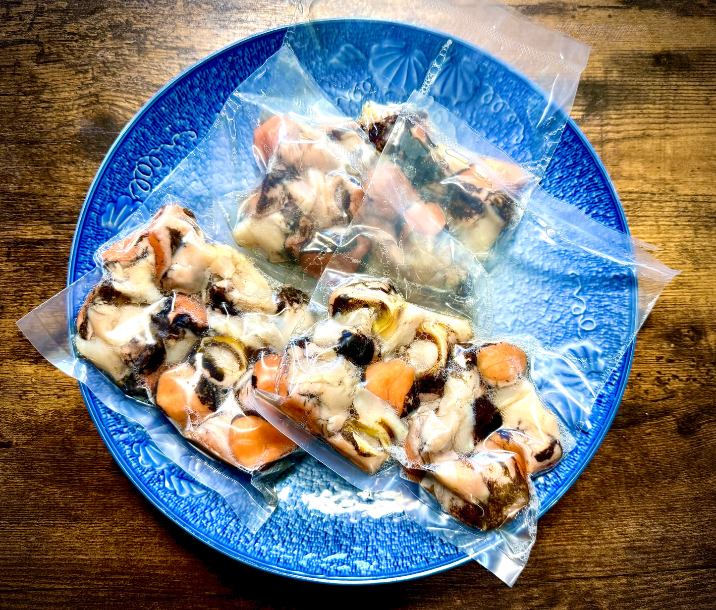 02003朝獲れサザエ(１６０ｇ)（真空冷凍）